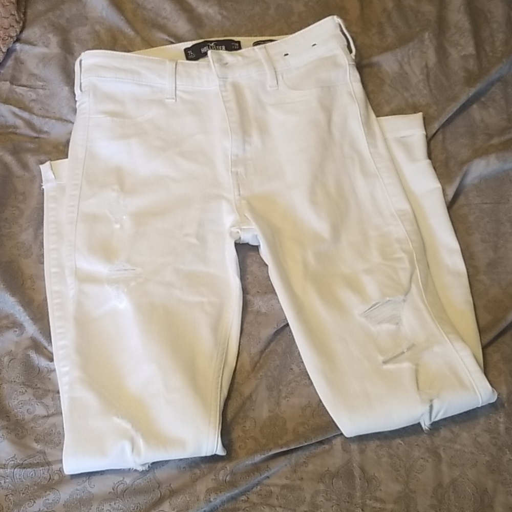 Hollister 7L white high rise crop jean leggings